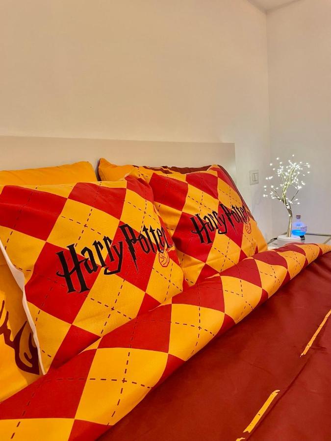 Harry Potter A 2 Min A Piedi Da Corso Como Milán Exteriér fotografie